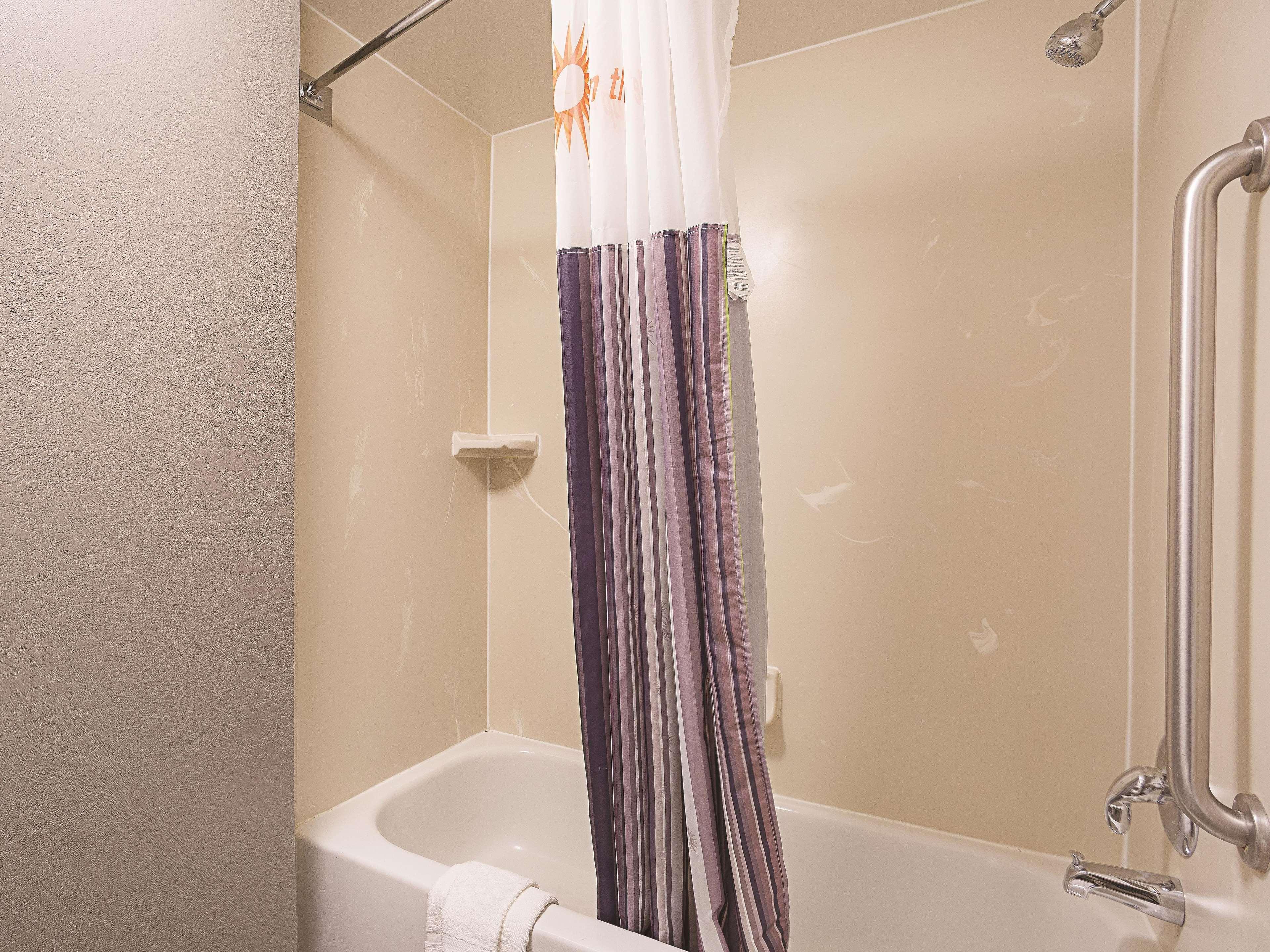 La Quinta By Wyndham Warwick Providence Airport Hotel Ngoại thất bức ảnh