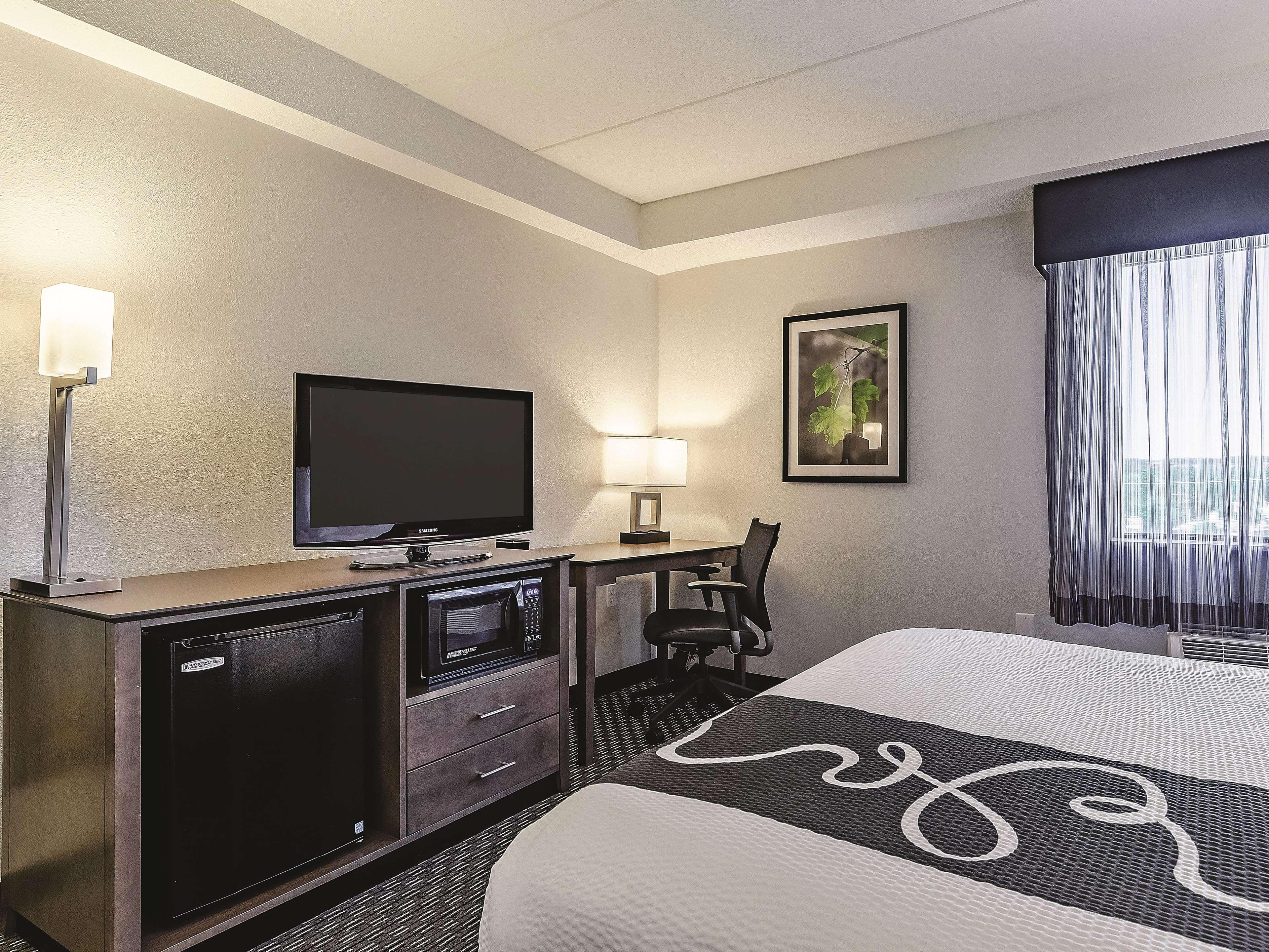 La Quinta By Wyndham Warwick Providence Airport Hotel Ngoại thất bức ảnh