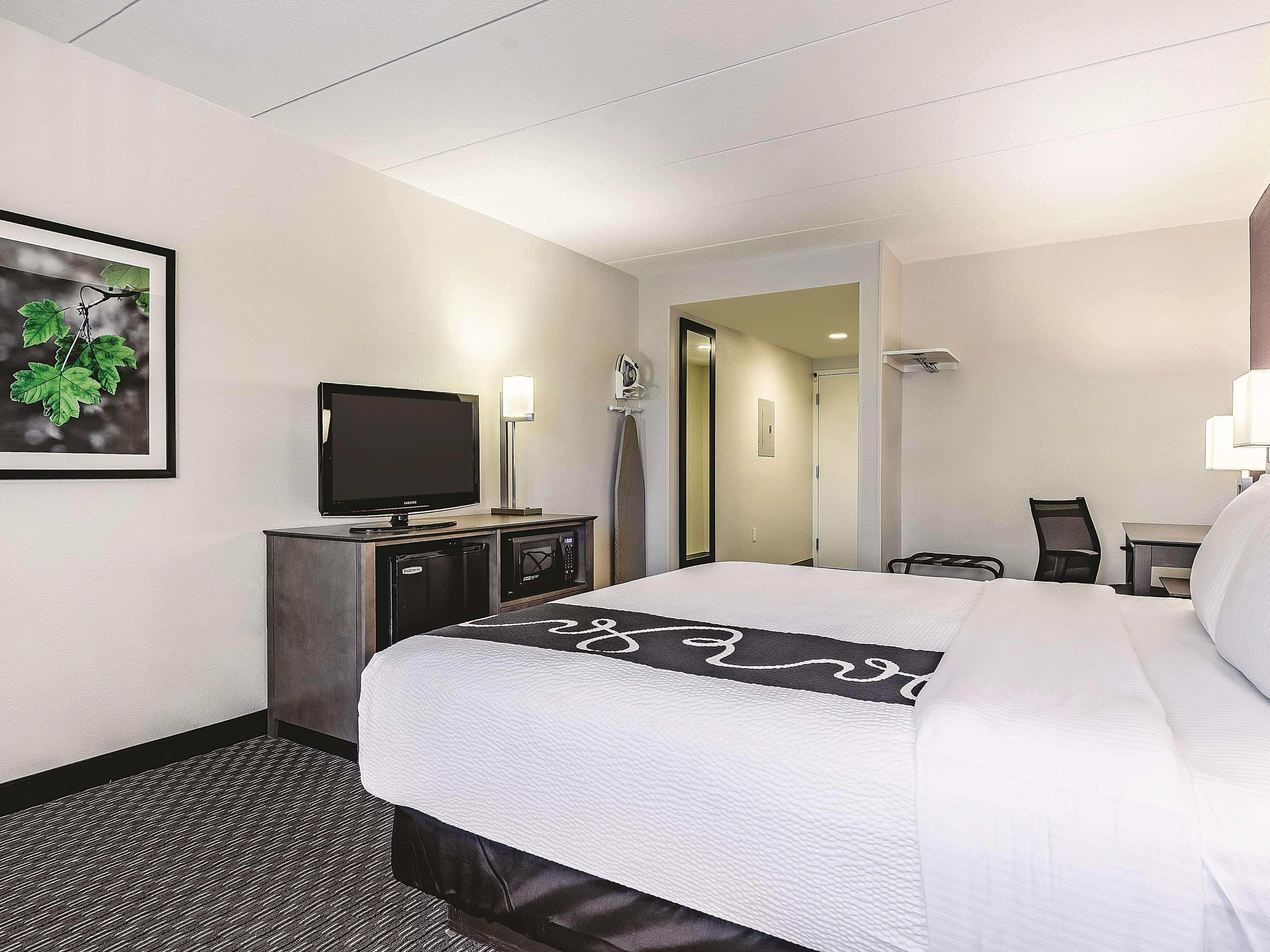 La Quinta By Wyndham Warwick Providence Airport Hotel Ngoại thất bức ảnh