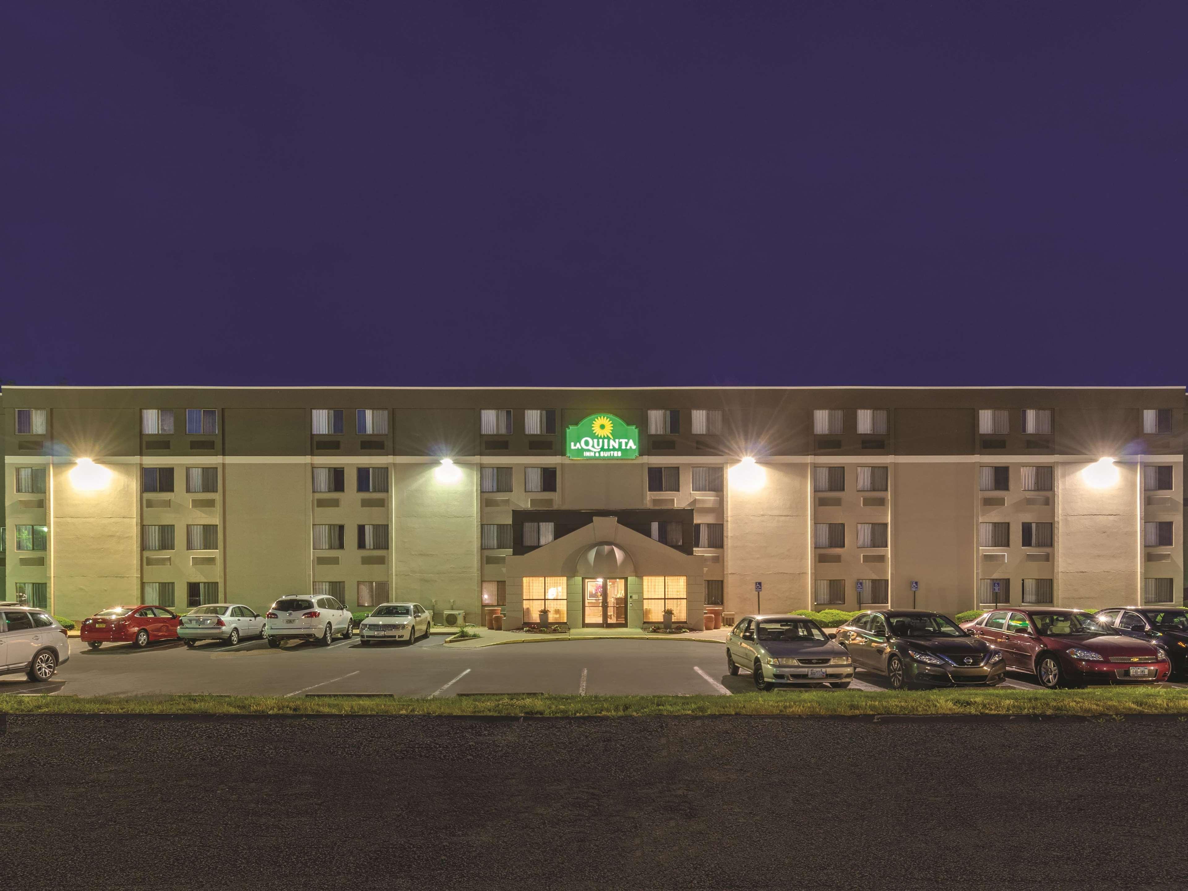 La Quinta By Wyndham Warwick Providence Airport Hotel Ngoại thất bức ảnh