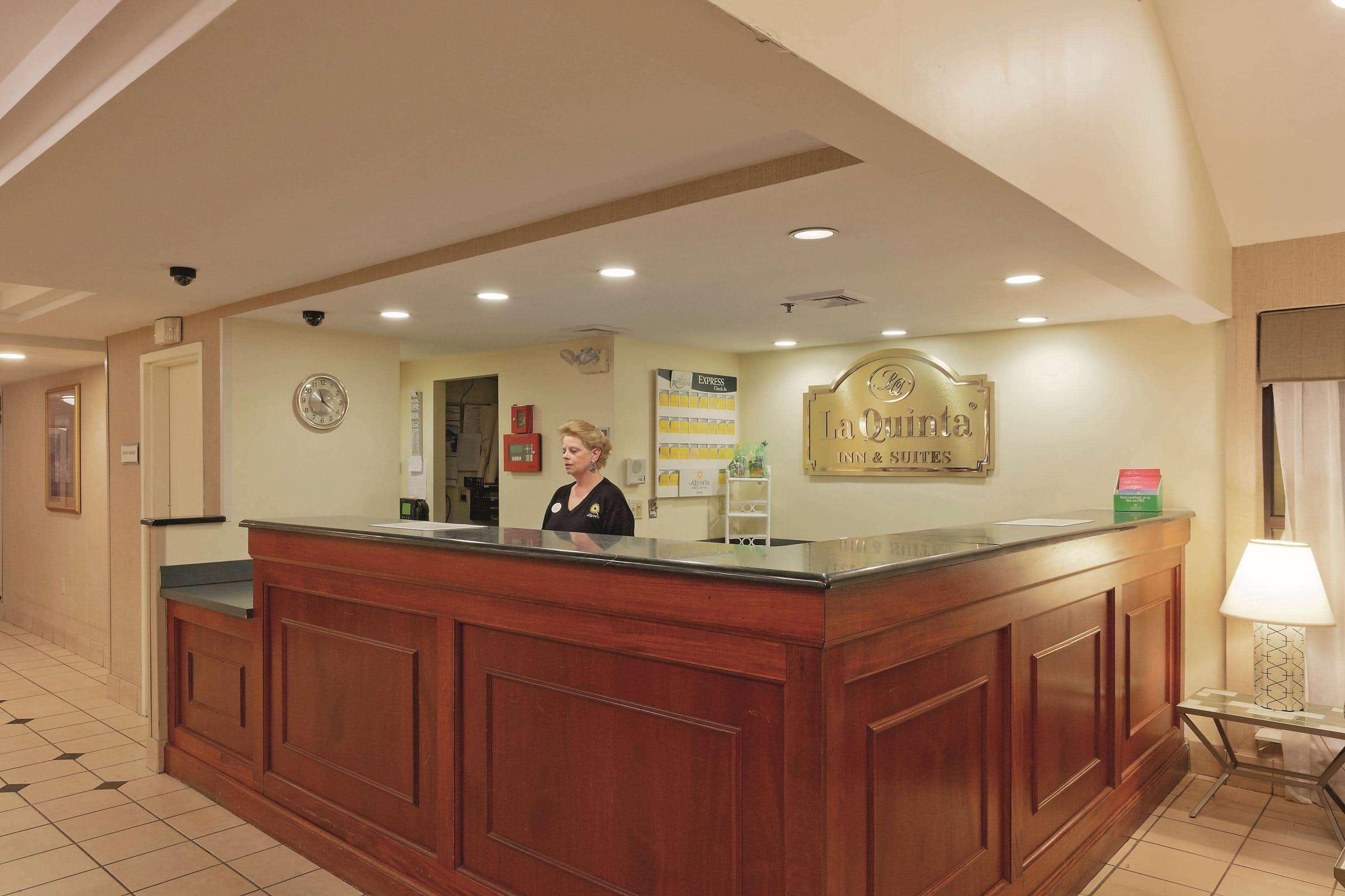 La Quinta By Wyndham Warwick Providence Airport Hotel Ngoại thất bức ảnh