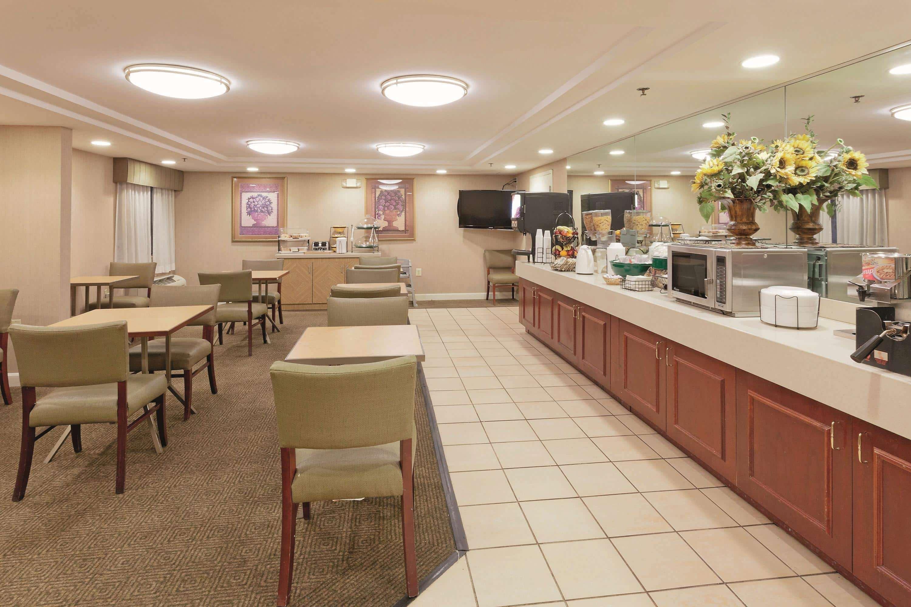 La Quinta By Wyndham Warwick Providence Airport Hotel Ngoại thất bức ảnh