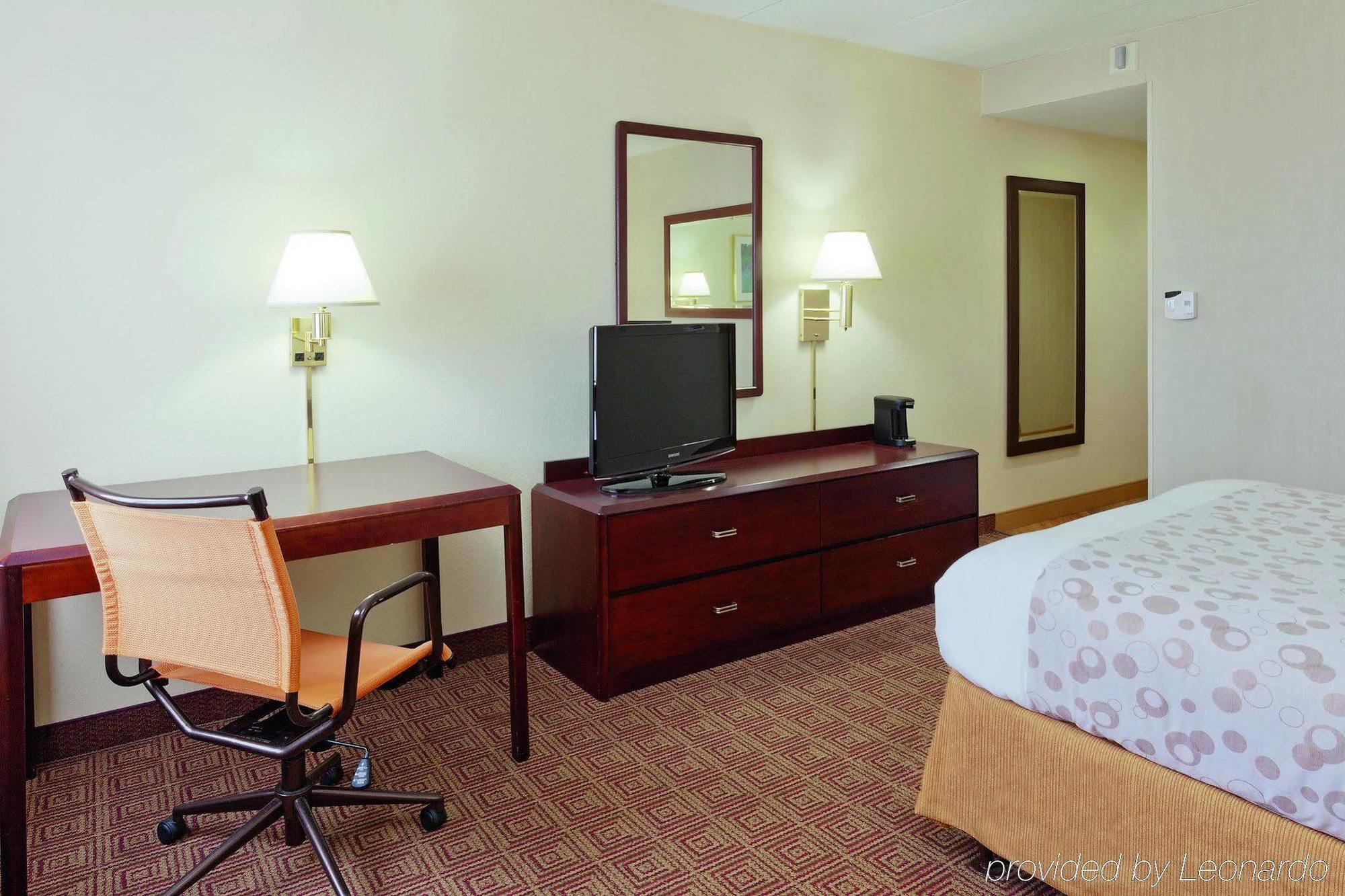 La Quinta By Wyndham Warwick Providence Airport Hotel Ngoại thất bức ảnh