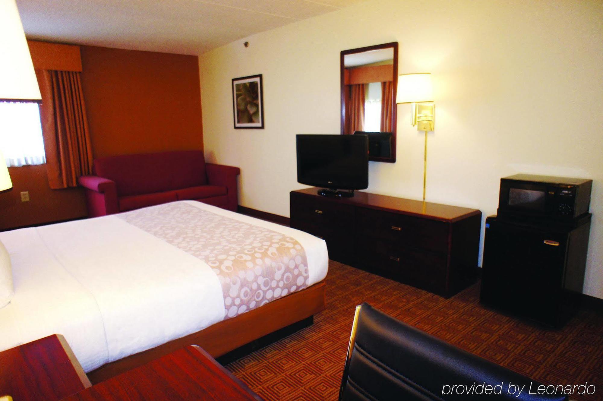 La Quinta By Wyndham Warwick Providence Airport Hotel Ngoại thất bức ảnh